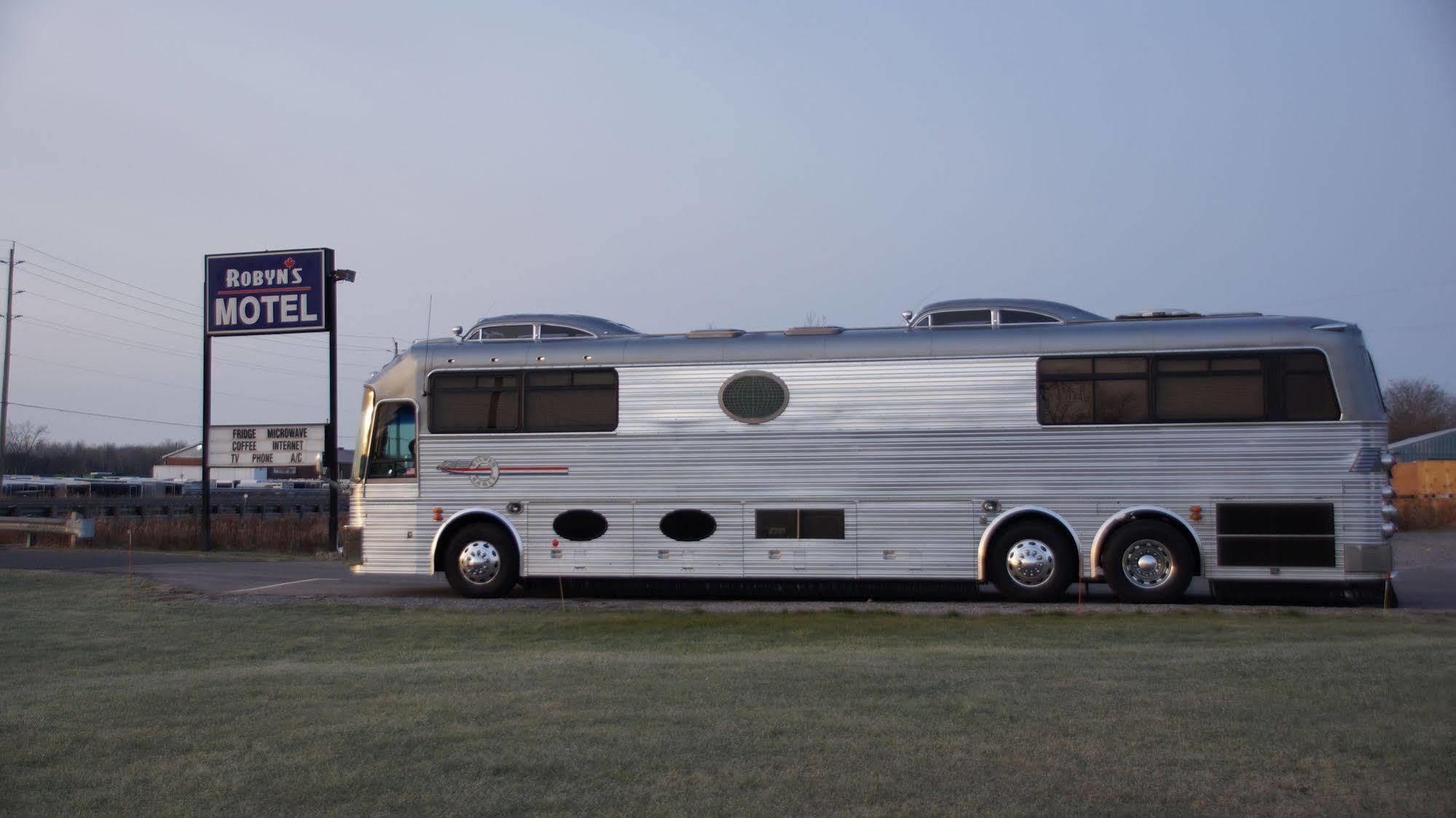 Robyn'S Motel Peterborough Dış mekan fotoğraf