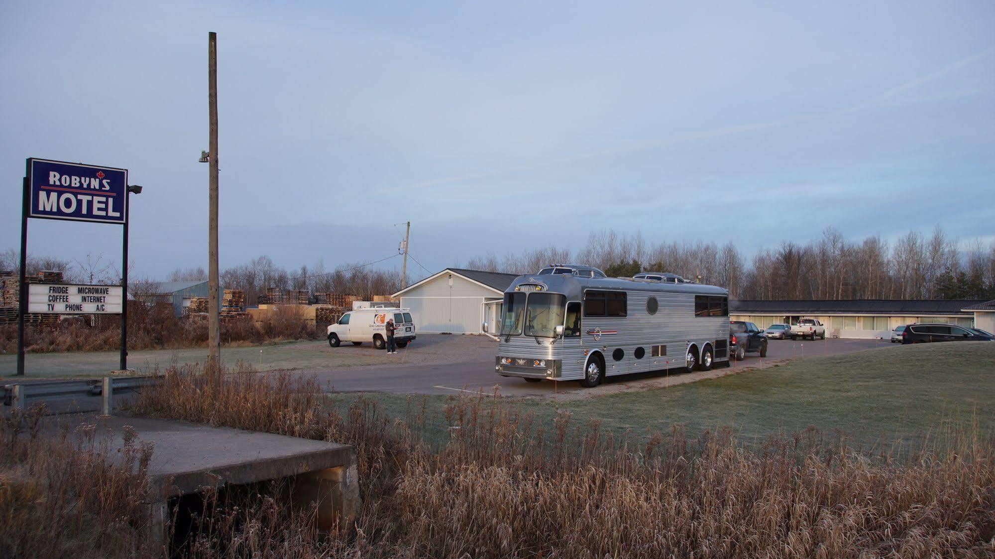 Robyn'S Motel Peterborough Dış mekan fotoğraf